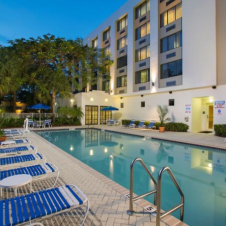 Holiday Inn Express Hotel & Suites Ft. Lauderdale-Plantation By Ihg Ngoại thất bức ảnh