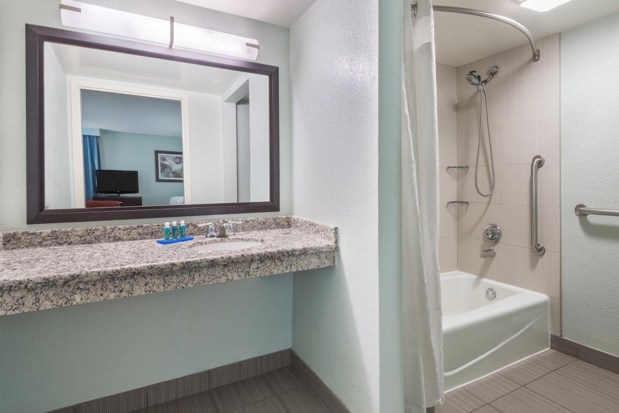Holiday Inn Express Hotel & Suites Ft. Lauderdale-Plantation By Ihg Ngoại thất bức ảnh