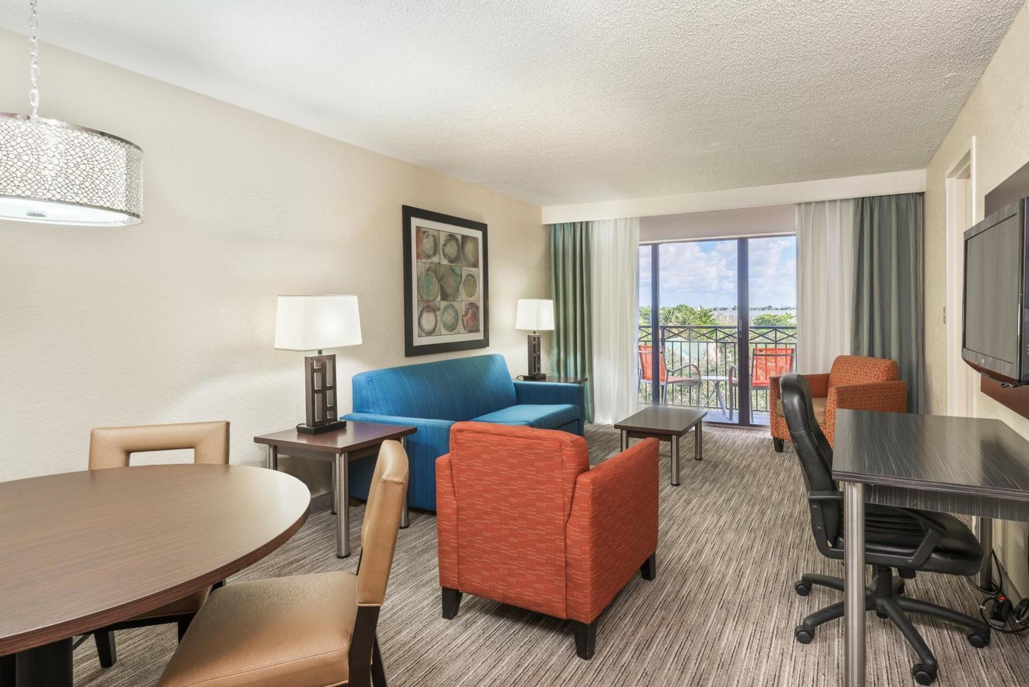 Holiday Inn Express Hotel & Suites Ft. Lauderdale-Plantation By Ihg Ngoại thất bức ảnh
